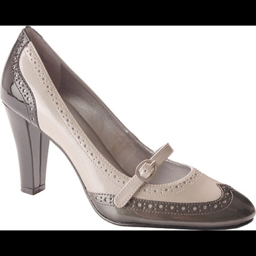 Anne Klein “Shanty” pumps, size 5M